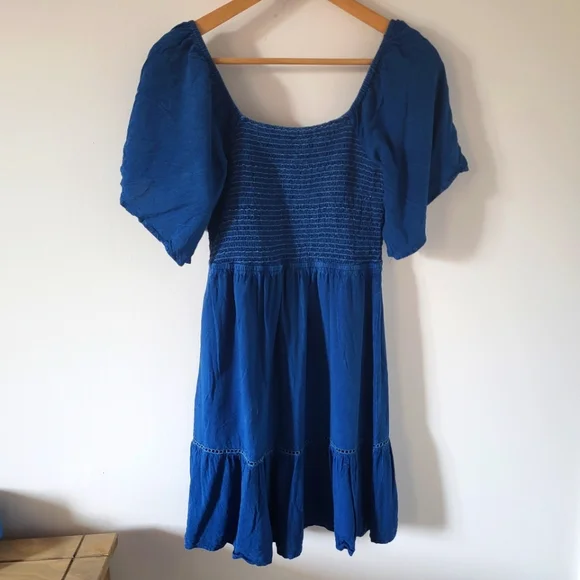 ⭐️ New Listing ⭐️ Natura Shirred Mini Dress with Bow in Blue - Picture 4 of 15